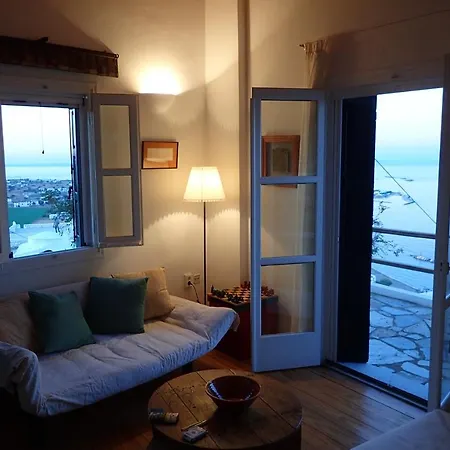 Eastern Wind Holiday home